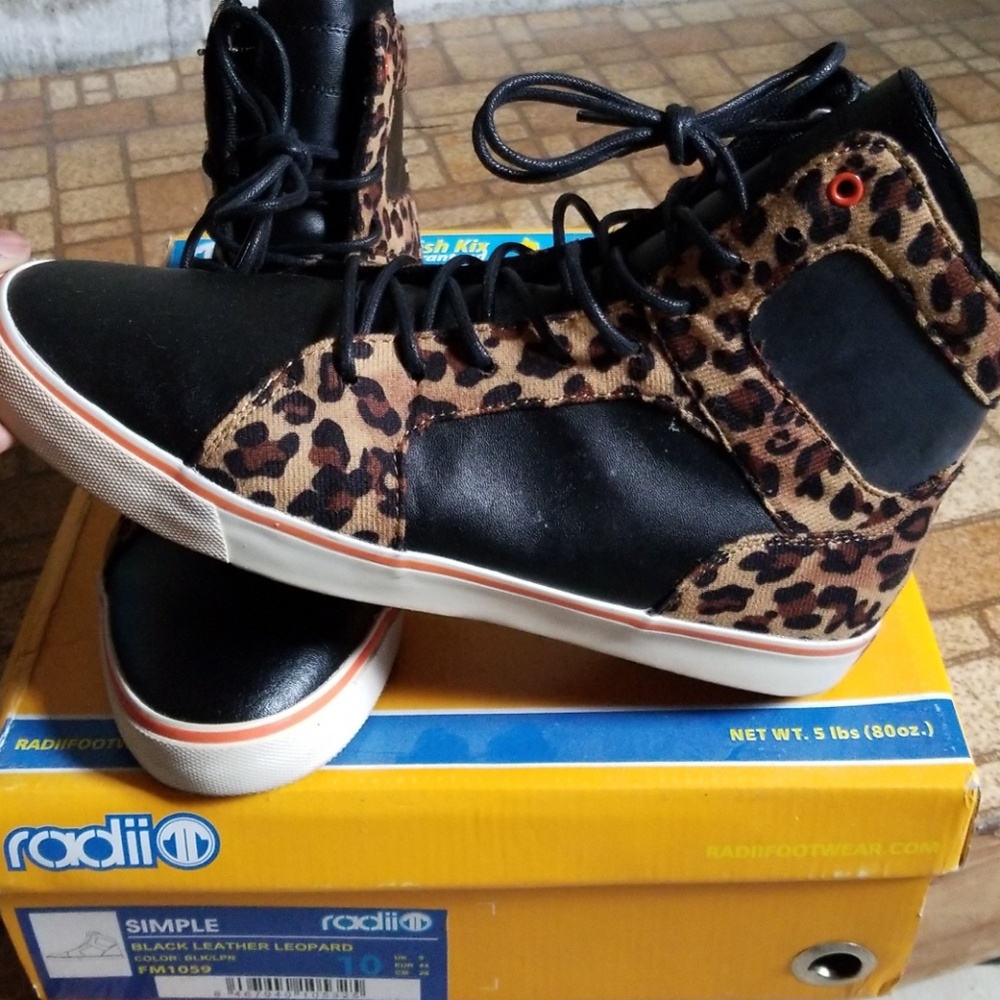 Radii sneakers (SHOEBOX NOT INCLUDED)